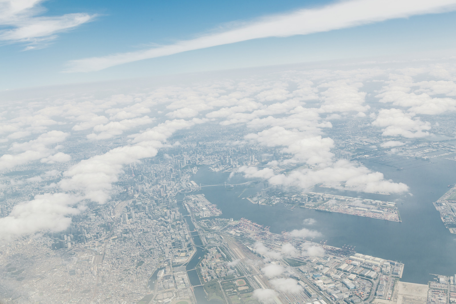 東京発、雲に乗って